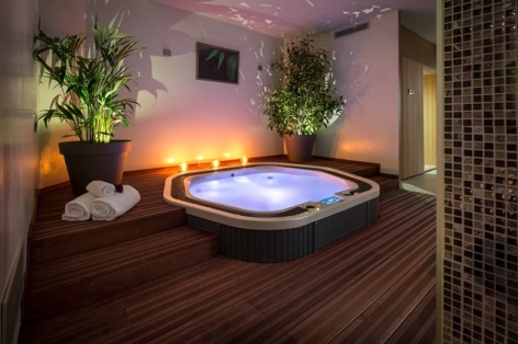 2-Lourdes-hotel-Best-Western-Plus-Le-Rive-Droite---Spa--3-.jpg