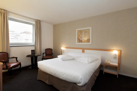 11-Hotel-Paradis-Lourdes-Chambre-Double.jpg