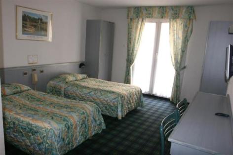 2-Lourdes-hotel-Chrsit-Roi--3-.jpg
