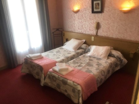 5-Hotel-du-Gave-Lourdes-chambre-double.jpg