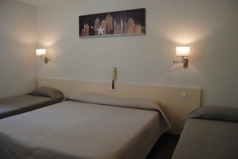 1-Lourdes-hotel-Acropolis--8--2.JPG