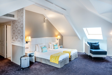 23-HPH126---HOTEL-GALLA---LONDRES---CH-FAMILLE-5----LOURDES.jpg