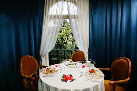 7-HPH126---HOTEL-GALLIA---LONDRES---Lourdes---Restaurant--loge-privative.jpg