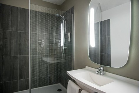 7-4365-24---IBIS-TARBES.jpg
