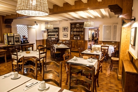 17-RESTAURANT-LA-PERGOLA-SALLE-PDJ.jpg