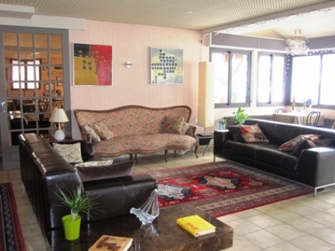 6-salon3-hotellesrochers-saintsavin-hautespyrenees.jpg.JPG