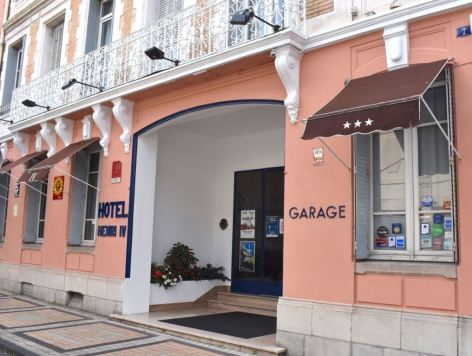 5-HPH167---HOTEL-HENRI-IV---Entree-hotel--TARBES.jpeg