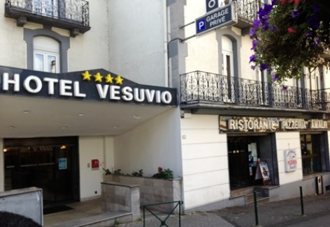 0-Lourdes-hotel-Vesuvio.JPG