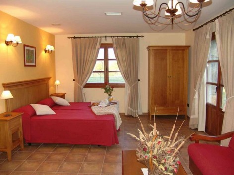 1-HPH116---Hotel-y-Spa-Pena-Montanesa-Familly-y-suite.jpg