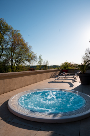 14-Jaccuzi---Monastere-St-Mont-2.JPG