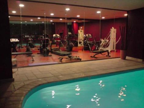 5-HPH156---HOTEL-ALTI---LUCHON---Piscine-2.JPG
