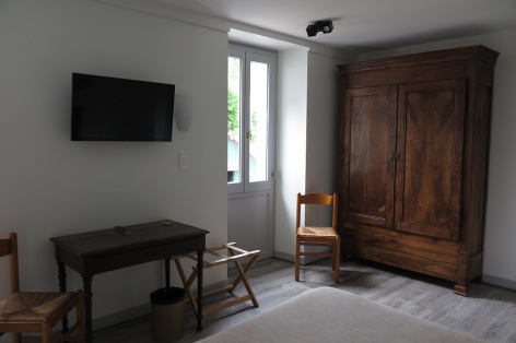 2-HPH174---HOTEL-ETCHEMAITE---LARRAU---CH-1.jpg
