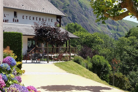 6-HPH174---HOTEL-ETCHEMAITE---LARRAU---Photo-principale.jpg