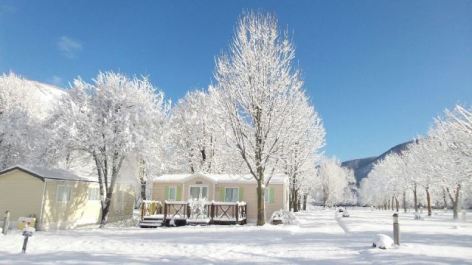 1-CAMPING-D-AUTUN-PAYSAGE-HIVER.jpeg