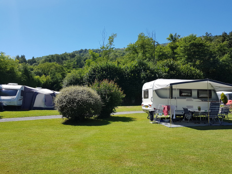2-emplacement2-campingdulac-arcizansavant-HautesPyrenees-2.jpg