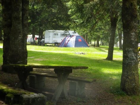 0-CAMPING-LAC-D-ESTAING.JPG