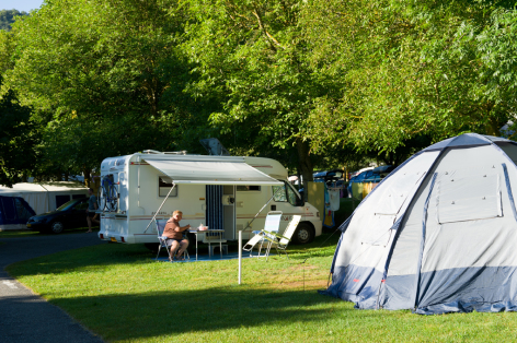 10-camping10-lehounta-sassis-HautesPyrenees.jpg