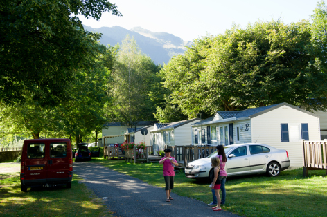 3-camping03-lehounta-sassis-HautesPyrenees.jpg