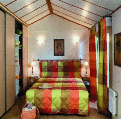 4-chambre2-campingespacepyreneesloisirs-laubalagnas-HautesPyrenees.jpg
