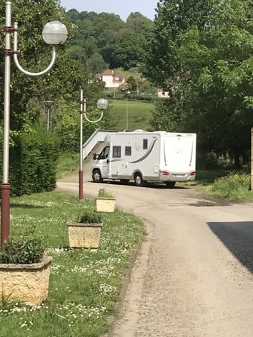 1-CampingDeLMonVillage--Tournay.jpg
