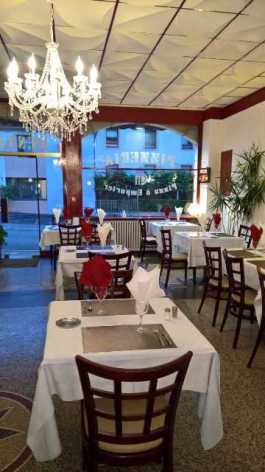 1-Lourdes-restaurant-Hotel-Ocean-2.jpg