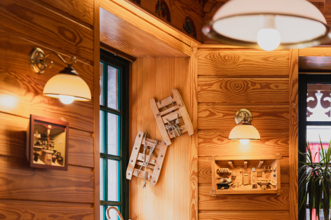 5-SkiBar-DecorChalet.jpg