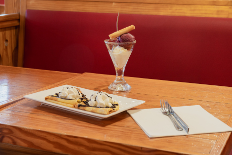 6-SkiBar-DessertsGourmands.jpg
