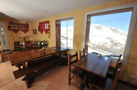 4-panorama-salle-resto--WEB.jpg