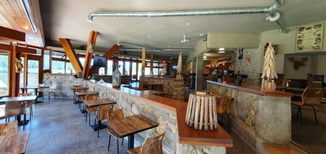 4-Arcoh-Payolle-restaurant-3.jpg
