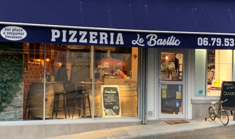 0-Pizzeria-Le-Basilic---Devanture-2-2.jpeg