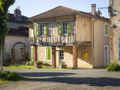 1-Saint-Sever-de-Rustan-vilage---Pierre-Meyer.jpg