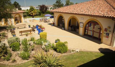 3-Restaurant-Le-Solenca-a-Nogaro--Fort-Samuel.jpg