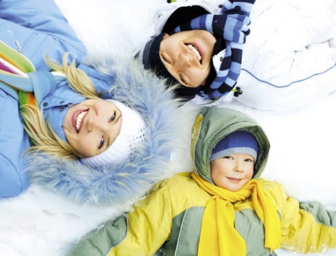 2-AMBIANCE-FAMILLE-HIVER-HPTE-SHUTTERSTOCK.jpg