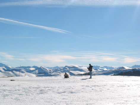 3-18-Nistos---Skieurs-panorama.jpg