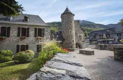 2-ST-LARY-VILLAGEOeAHPTE-PIERRE-MEYER-01-ciel.jpg