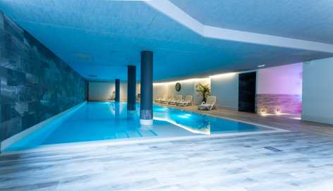 6-Garden-City---Spa-10-min-2.jpg