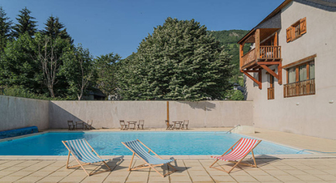12-HPRT98---Residence-vignec---piscine.jpg