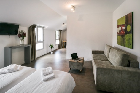2-HPRT126---RES-ZENITUDE-LORDA----Studio-superieur-4-PAX---LOURDES.jpg